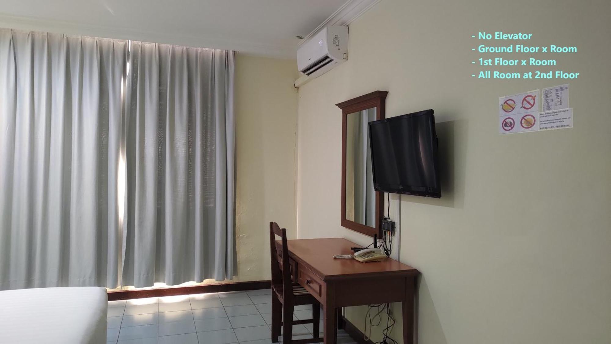 The Upper Deck Hotel Kudat Buitenkant foto